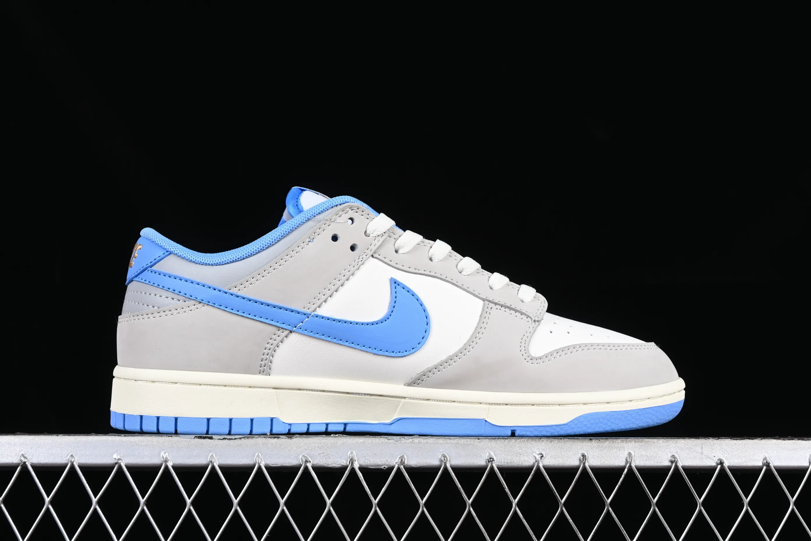 All categories Nk SB Dunk series Nk SB Dunk Low low-top sneakers F version Nk Dunk Low "Athletic Department" gray blue SB low-top casual sneakers FN7488-133